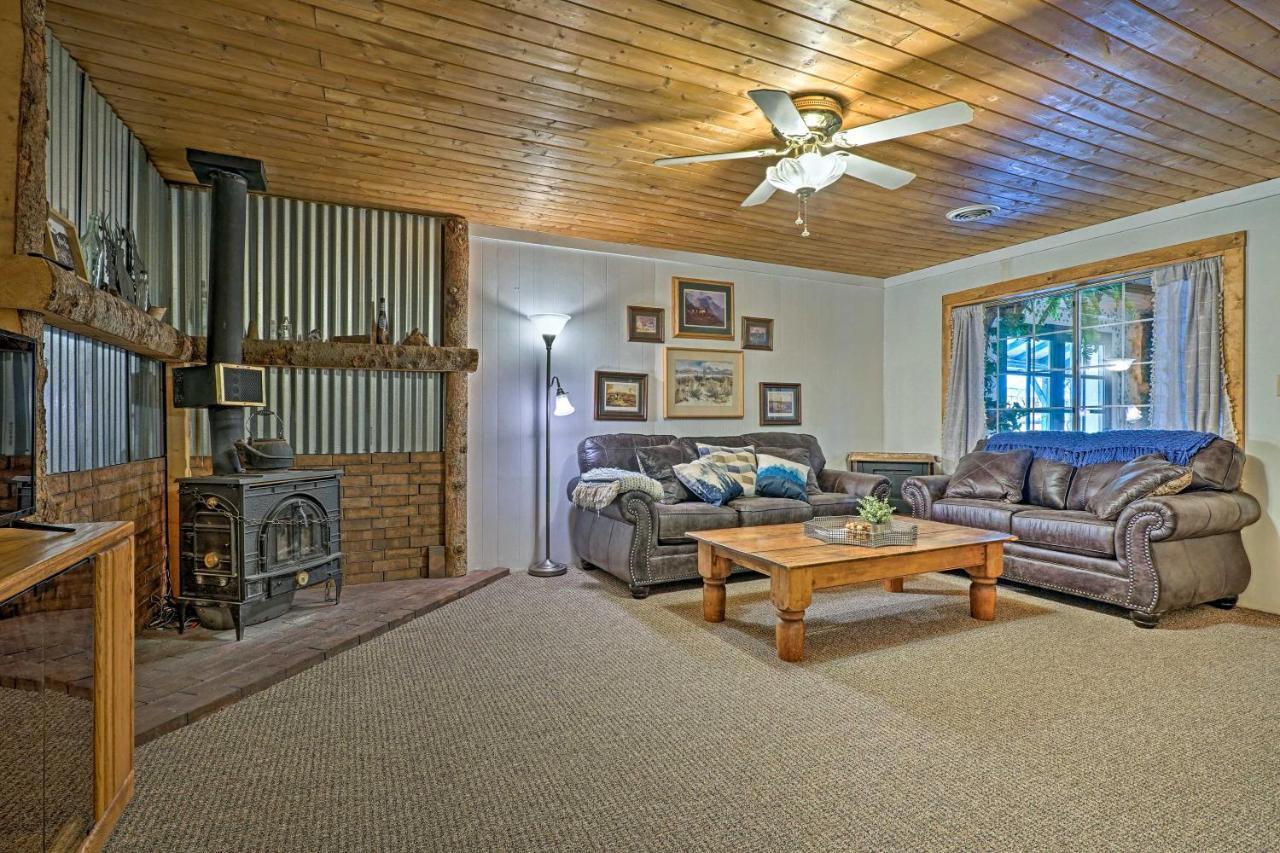 Charming Pioche Apartment On Main St Near Hiking! Exterior photo
